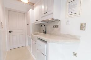 Nikos Apartments & Studios