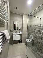 Hotel The Builder 124