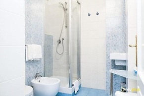 Lia Rooms