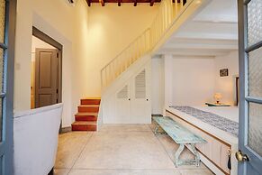 The Dutch Bungalow