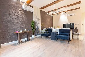 Amber Hospitality Al Qirawan