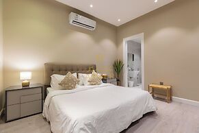 Amber Hospitality Al Qirawan