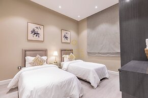 Amber Hospitality Al Qirawan