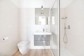 Lia Rooms 2