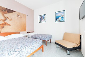 Lia Rooms 2