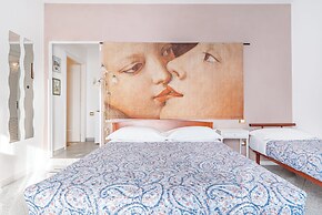 Lia Rooms 2