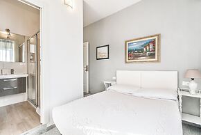 Lia Rooms 2