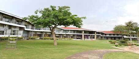 Hotel Raj Hans
