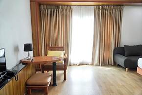 Cozy Don Mueang Hotel
