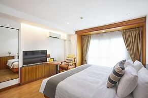 Cozy Don Mueang Hotel