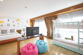 Cozy Don Mueang Hotel