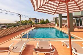Cozy Don Mueang Hotel