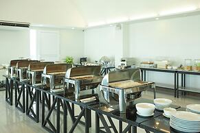 Cozy Don Mueang Hotel