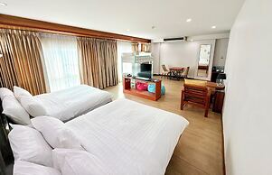 Cozy Don Mueang Hotel