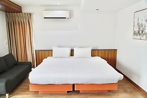Cozy Don Mueang Hotel