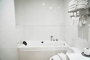 Cozy Don Mueang Hotel