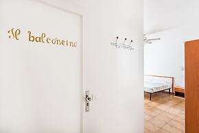 Lia Rooms 4