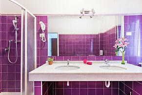 Lia Rooms 4