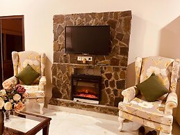 Luxsugero Penthouse Kaichidham