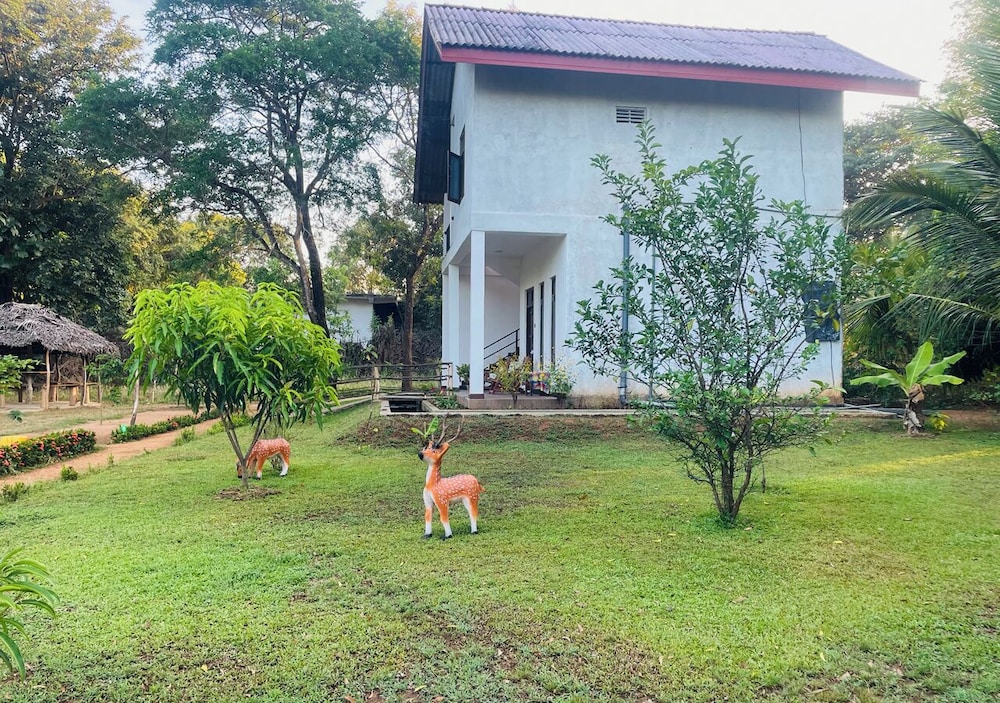 Thuru Sevana Villa