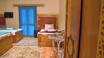 New Pyramids Paradise Hostel