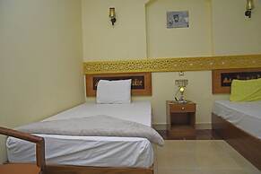 New Pyramids Paradise Hostel