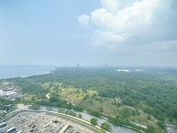 Almas Suites Puteri Harbour by Stayrene