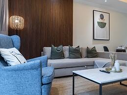 2bed Chic Apt Burj Khalifa Gym/pool by Belvilla