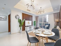 2bed Chic Apt Burj Khalifa Gym/pool by Belvilla