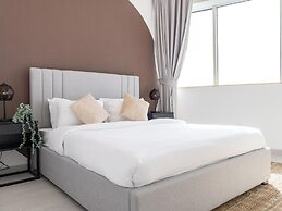 Luxe 4bed Apt Dubai Marina JBR Pool by Belvilla