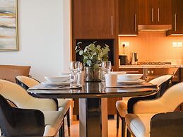 Lux 1BR Apt Burj Khalifa View by Belvilla