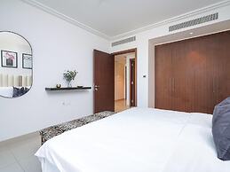 Lux 1BR Apt Burj Khalifa View by Belvilla