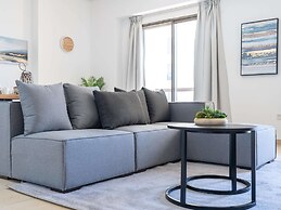 Stunning 1BR Apt City View JBR Beach by Belvilla