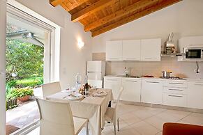 Saras Garden Home
