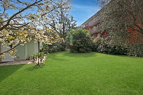 Saras Garden Home