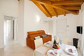Saras Garden Home