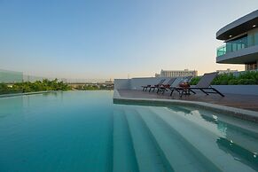 We Hotel Riverfront