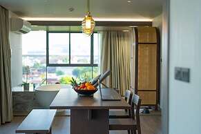 We Hotel Riverfront