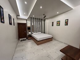 Saini Hotel