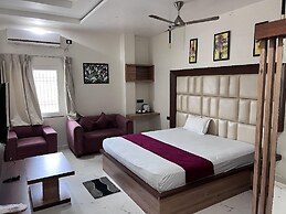 Saini Hotel