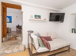 Ranch House Zora