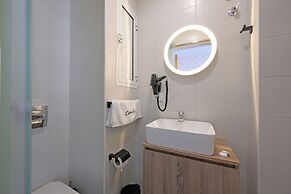 COMFY APART HOTEL