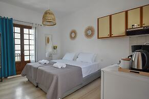 Eva Studios & Apartments