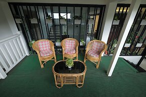 Thekkady Gavi Suites
