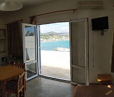 Sea View And Mountain View Apartment For 4 People