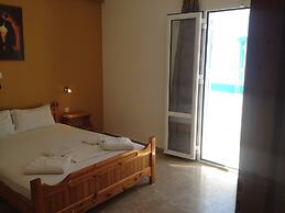 Sea View And Mountain View Apartment For 4 People