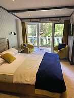 Pet Friendly Lodge - Sleeps 6