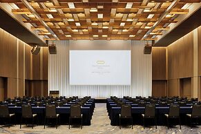 THE OSAKA STATION HOTEL, Autograph Collection