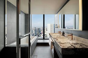 THE OSAKA STATION HOTEL, Autograph Collection