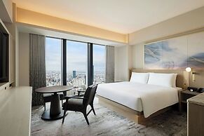 THE OSAKA STATION HOTEL, Autograph Collection